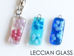 スクエアアクセサリー　Tomoeさんガラスフュージング作品｜岐阜cotola｜レチアンガラス資格認定講座