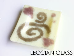 スクエア・プレート10cm　Tomoeさんガラスフュージング作品｜岐阜cotola｜レチアンガラス資格認定講座